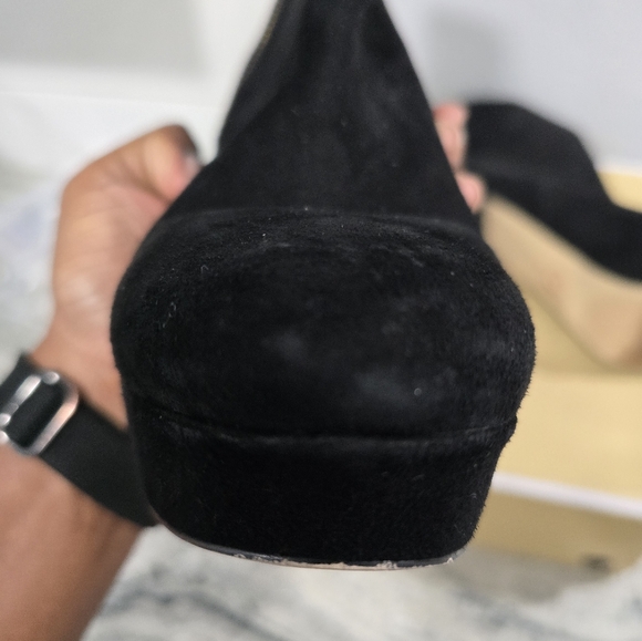 Glam Black Platform Heeled Booties with Gold Zipper - Picture 7 of 8